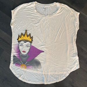 Disney “Evil Queen” T-shirt women’s size S